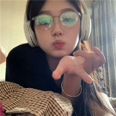 黑玫瑰公寓
