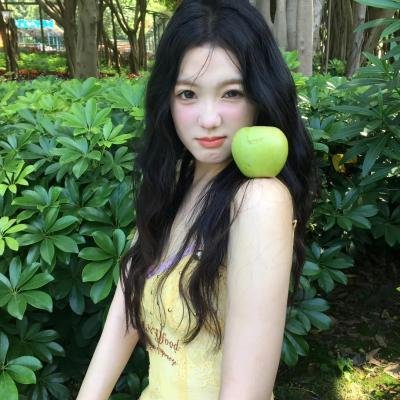 漂亮男孩直播中