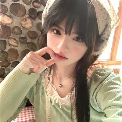 莫斯科来的香烟女孩